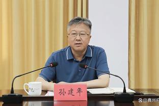 贝尔巴托夫：麦克托米奈配得上队长袖标，拉什福德应该向他学习